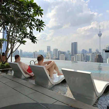 Klcc Suites At Axon Residence
